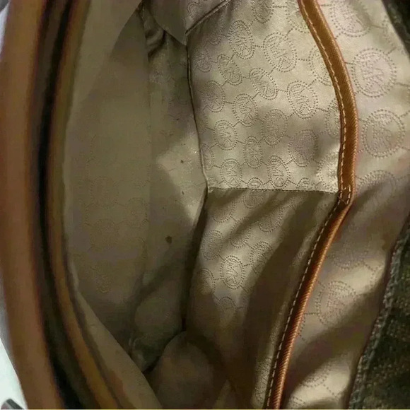 Michael Kors MK initial tote shoulder bag in brown - Picture 9 of 16